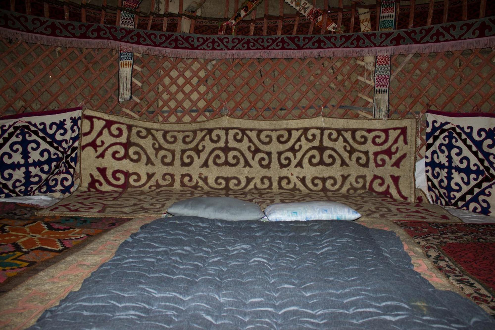 Hotel Authentic Uzbek Yurt Camp Eco-Friendly Nurota Zewnętrze zdjęcie