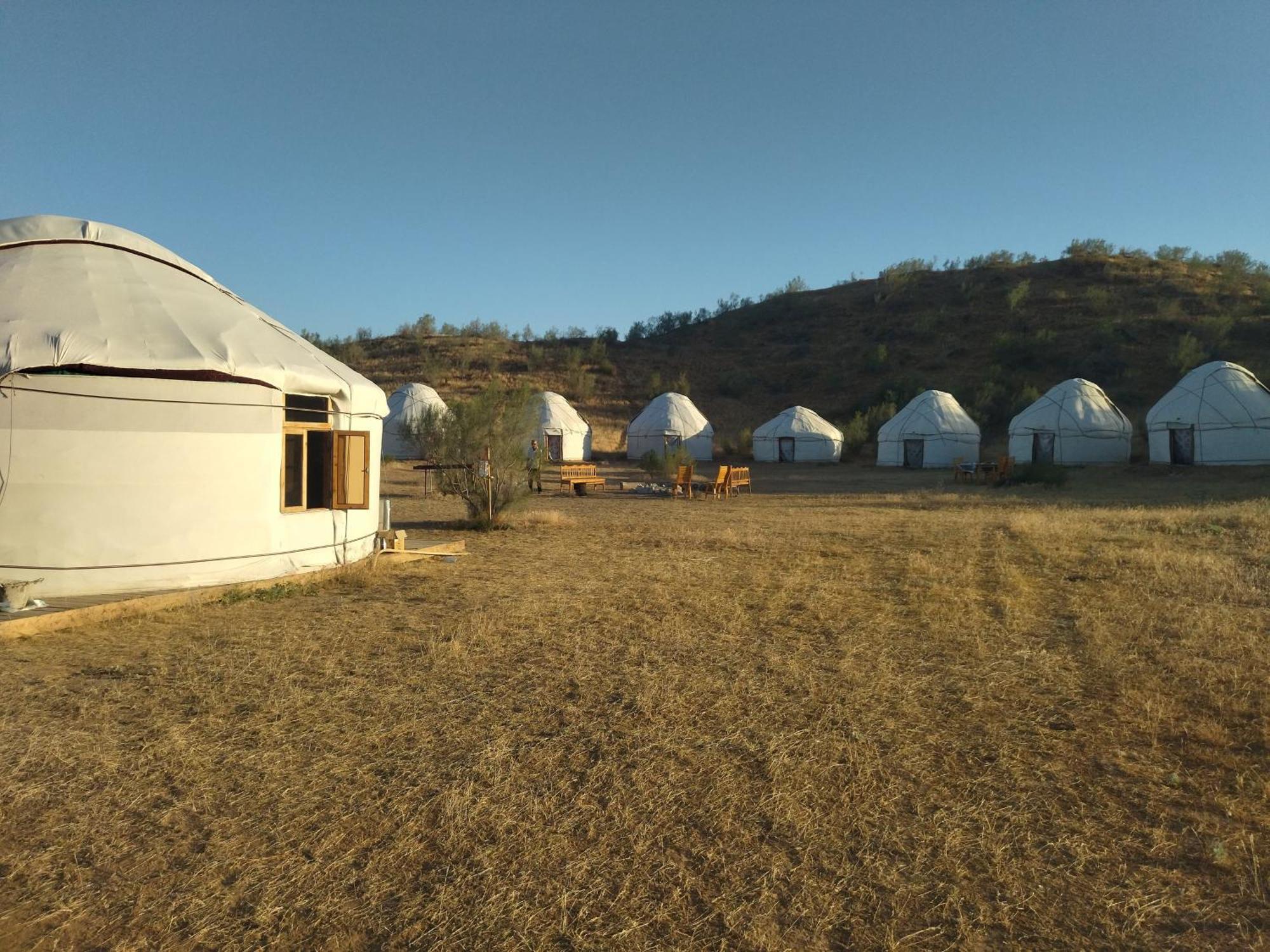 Hotel Authentic Uzbek Yurt Camp Eco-Friendly Nurota Zewnętrze zdjęcie